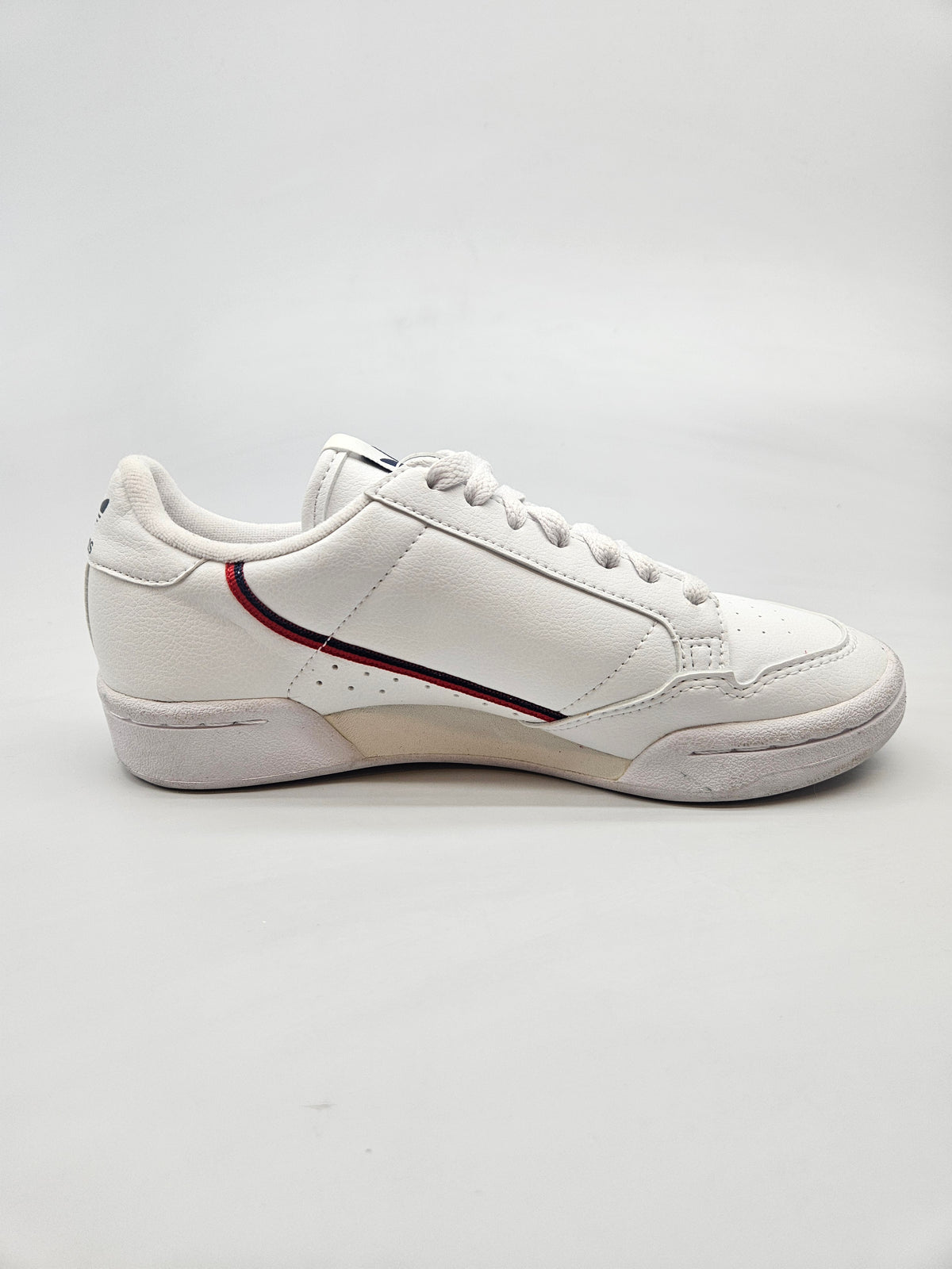 ADIDAS NOVI ORIGINAL PATIKI BR 38