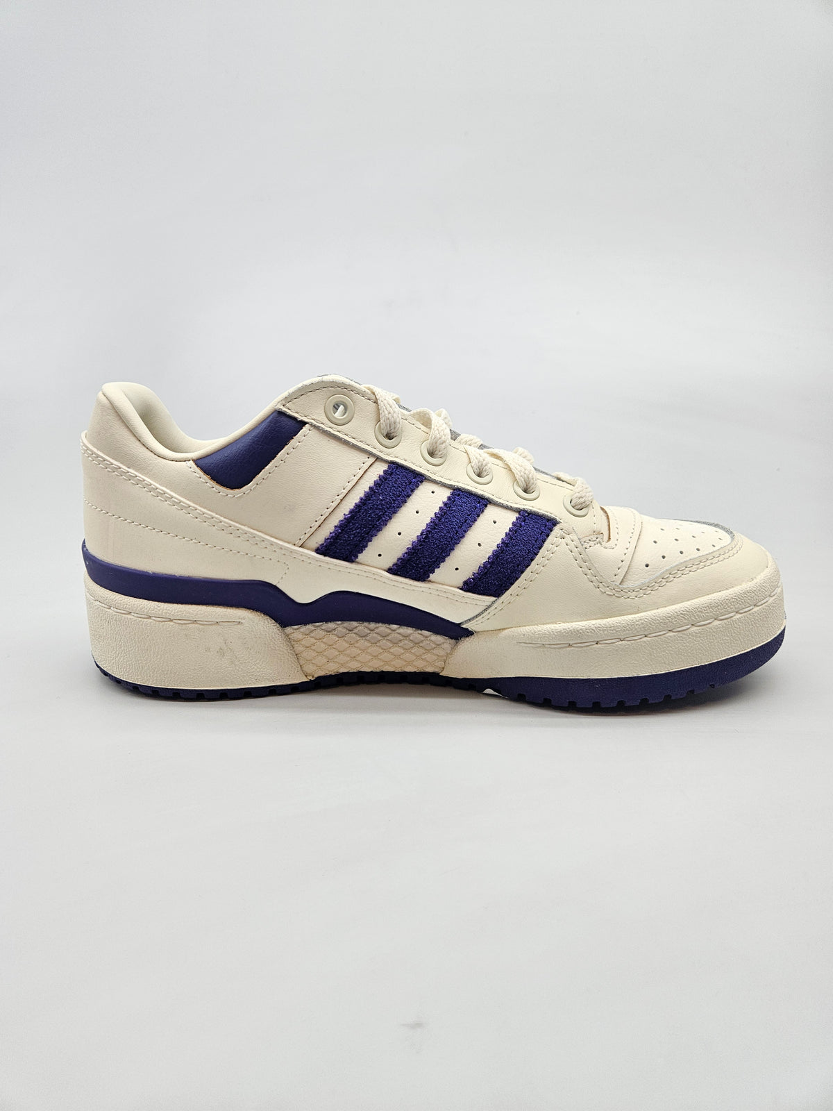 ADIDAS NOVI ORIGINAL PATIKI BR 39