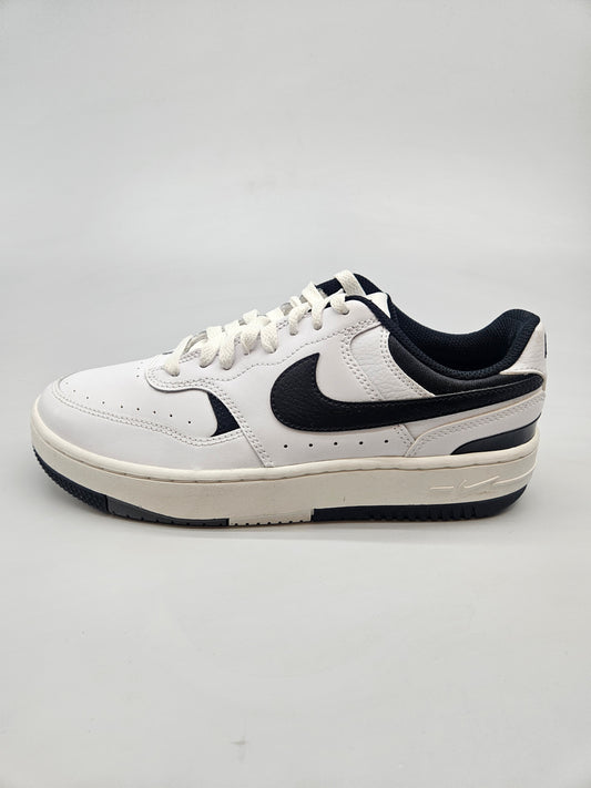 NIKE NOVI ORIGINAL PATIKI BR 39