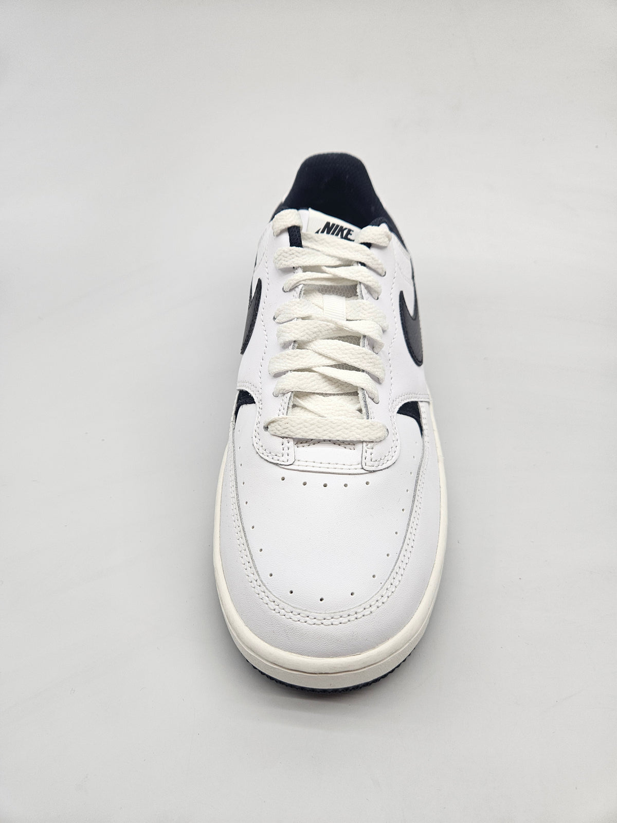 NIKE NOVI ORIGINAL PATIKI BR 39