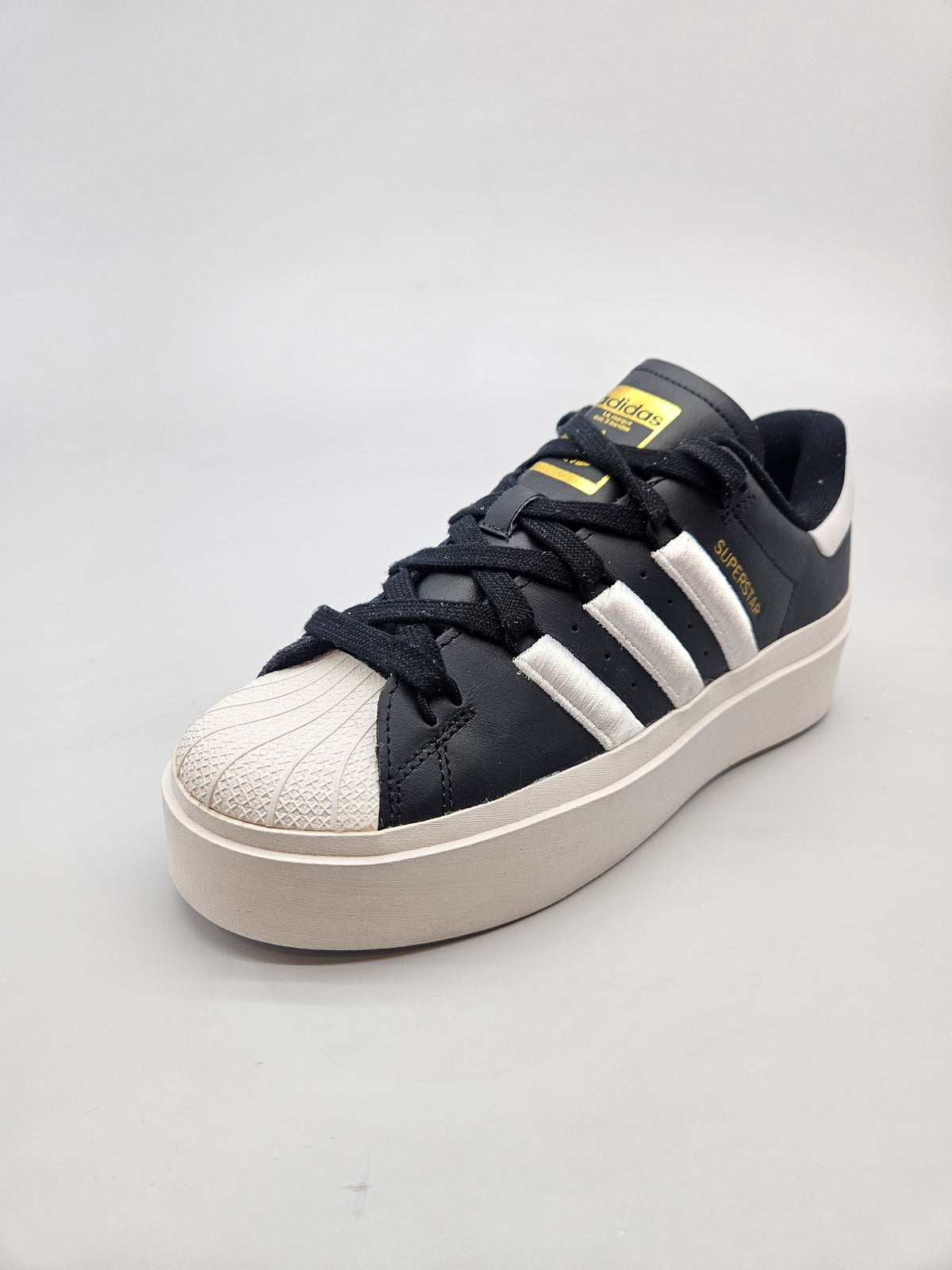 ADIDAS NOVI ORIGINAL PATIKI BR 38