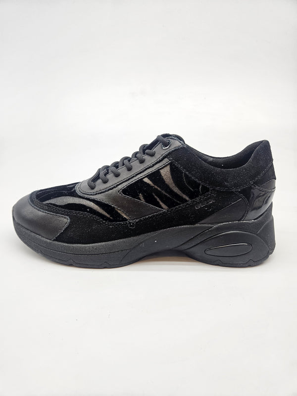 GEOX NOVI ORIGINAL PATIKI BR 38