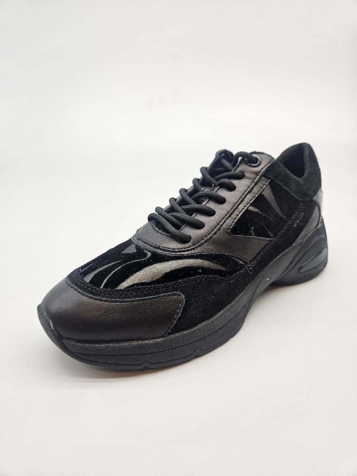 GEOX NOVI ORIGINAL PATIKI BR 38