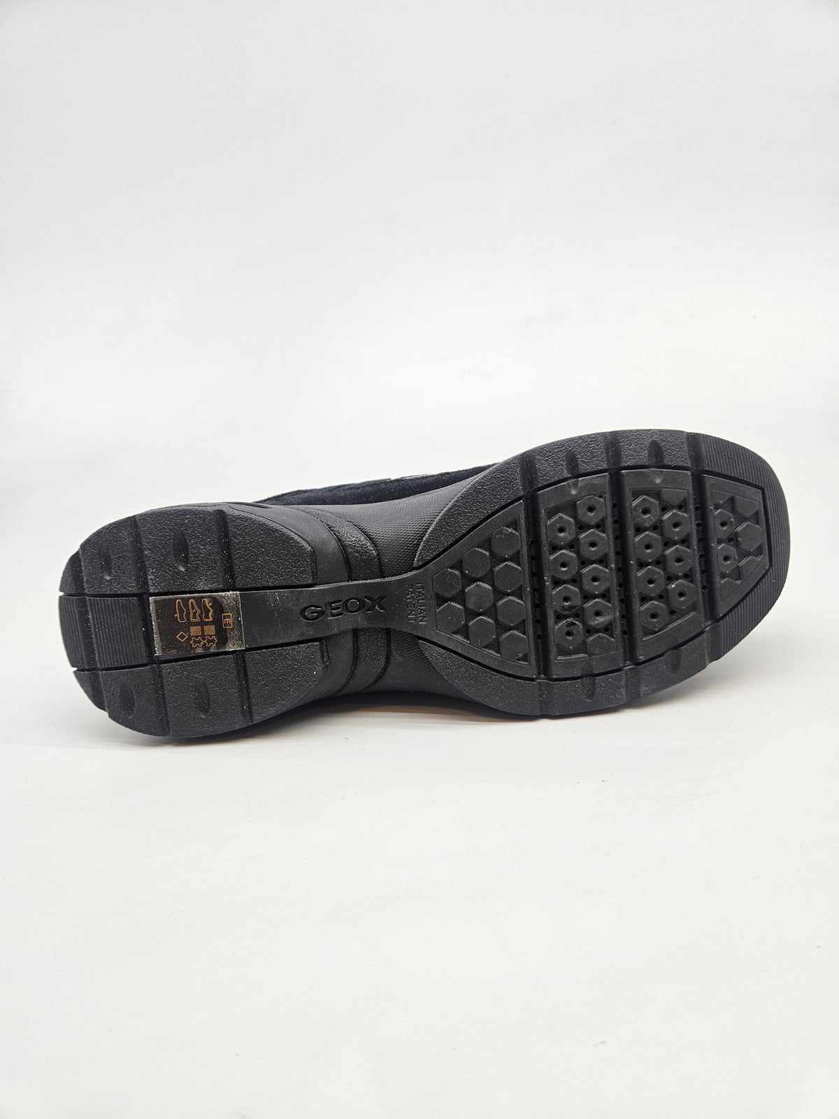 GEOX NOVI ORIGINAL PATIKI BR 38