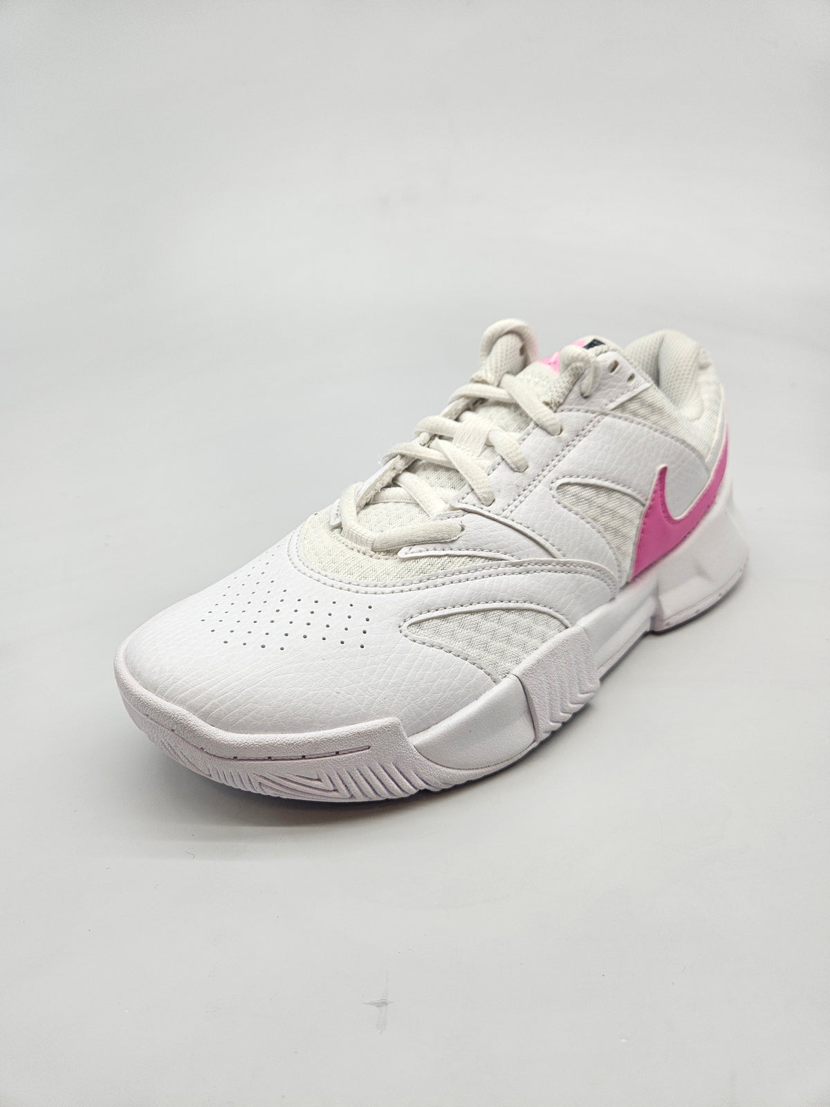 NIKE NOVI ORIGINAL PATIKI BR 37.5