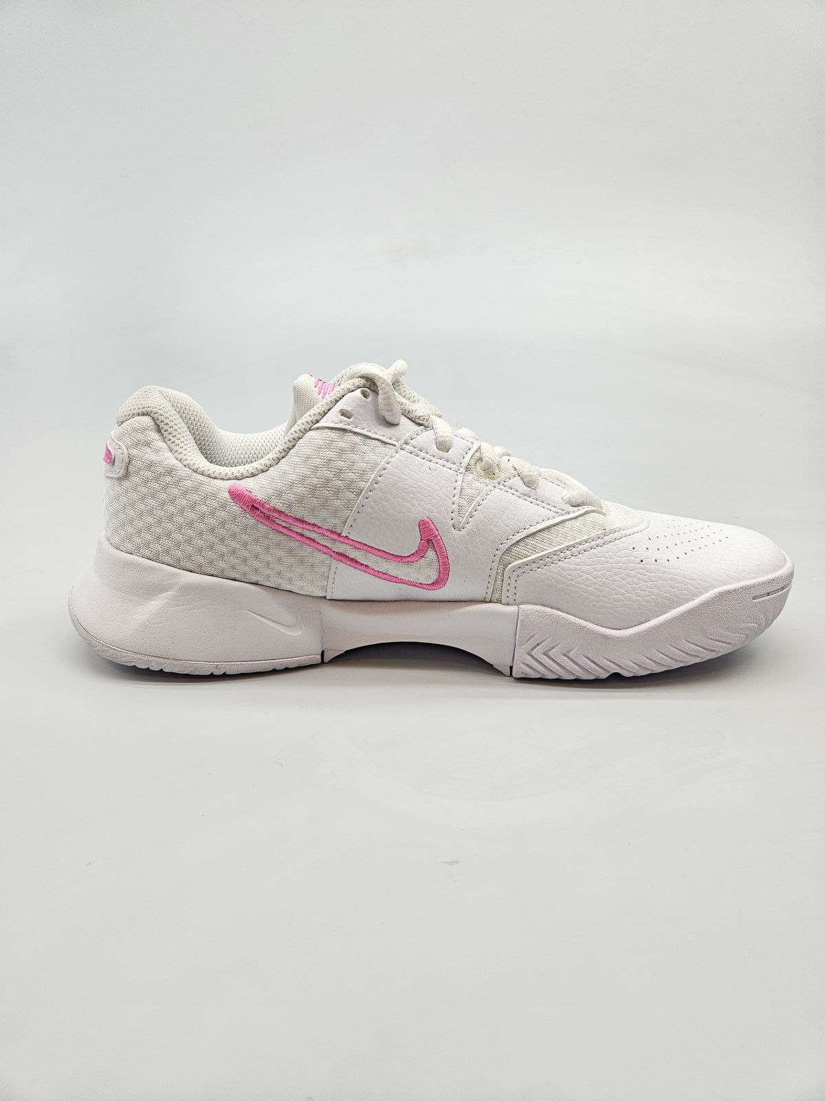 NIKE NOVI ORIGINAL PATIKI BR 37.5