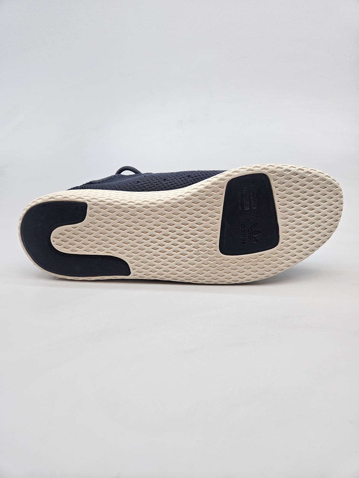 ADIDAS NOVI ORIGINAL PATIKI BR 41