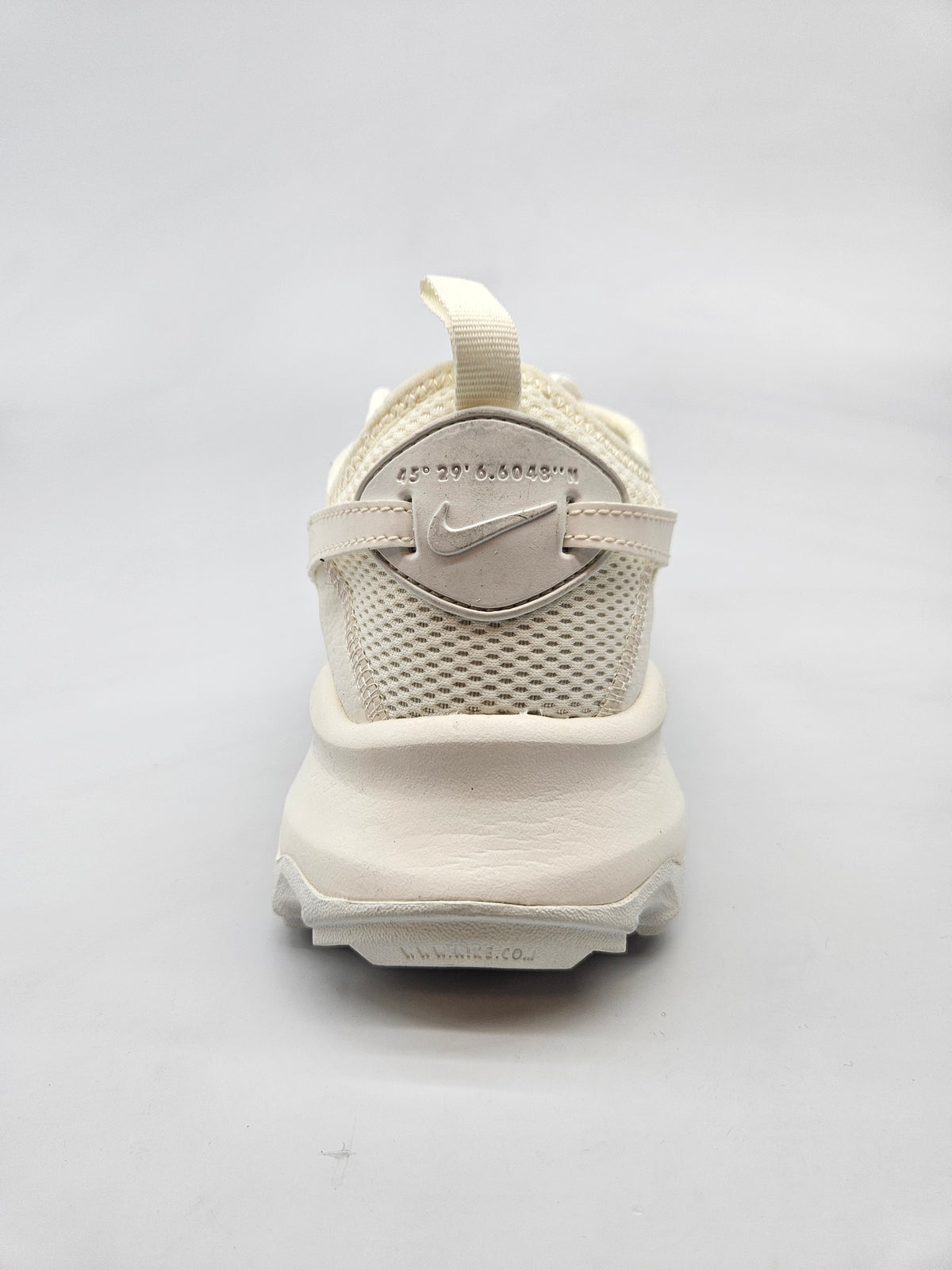 NIKE NOVI ORIGINAL PATIKI BR 41