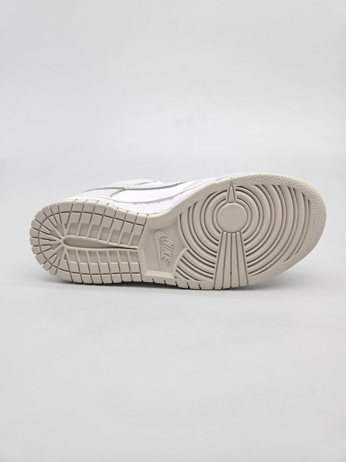 NIKE NOVI ORIGINAL PATIKI BR 36
