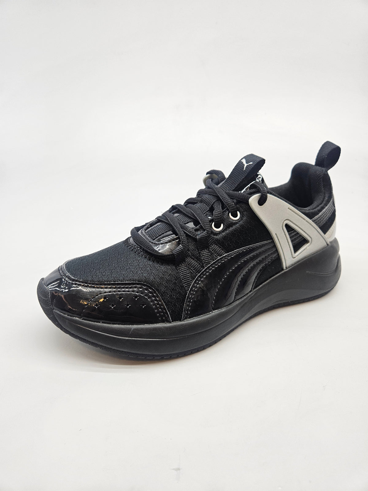PUMA NOVI ORIGINAL PATIKI BR 38.5