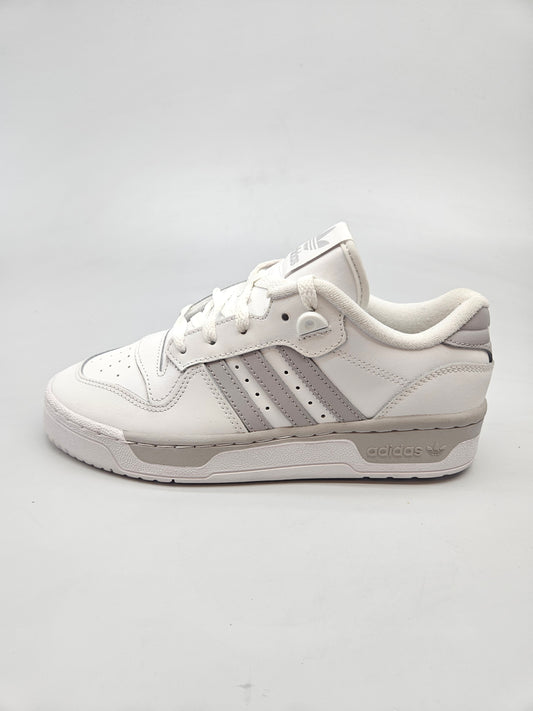 ADIDAS NOVI ORIGINAL PATIKI BR 38