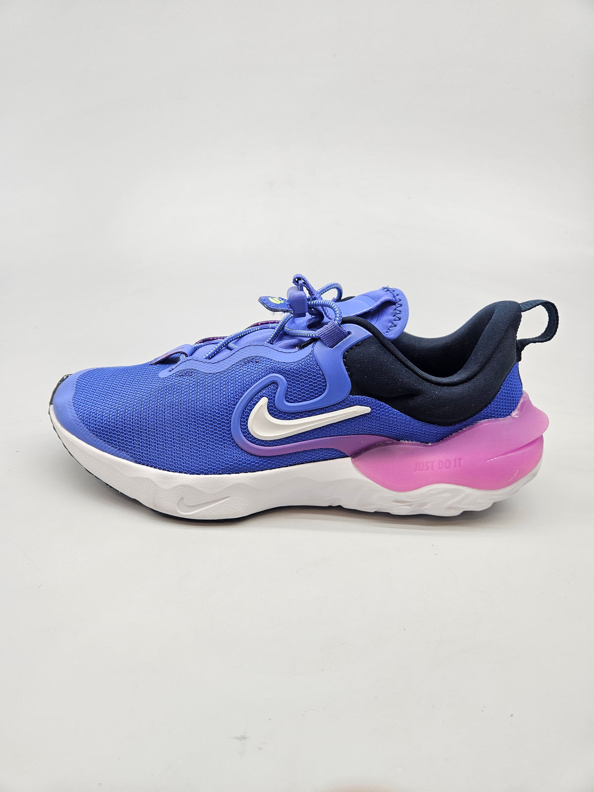 NIKE NOVI ORIGINAL PATIKI BR 37.5