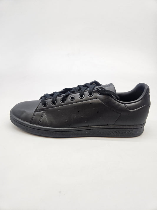 ADIDAS NOVI ORIGINAL PATIKI BR 44