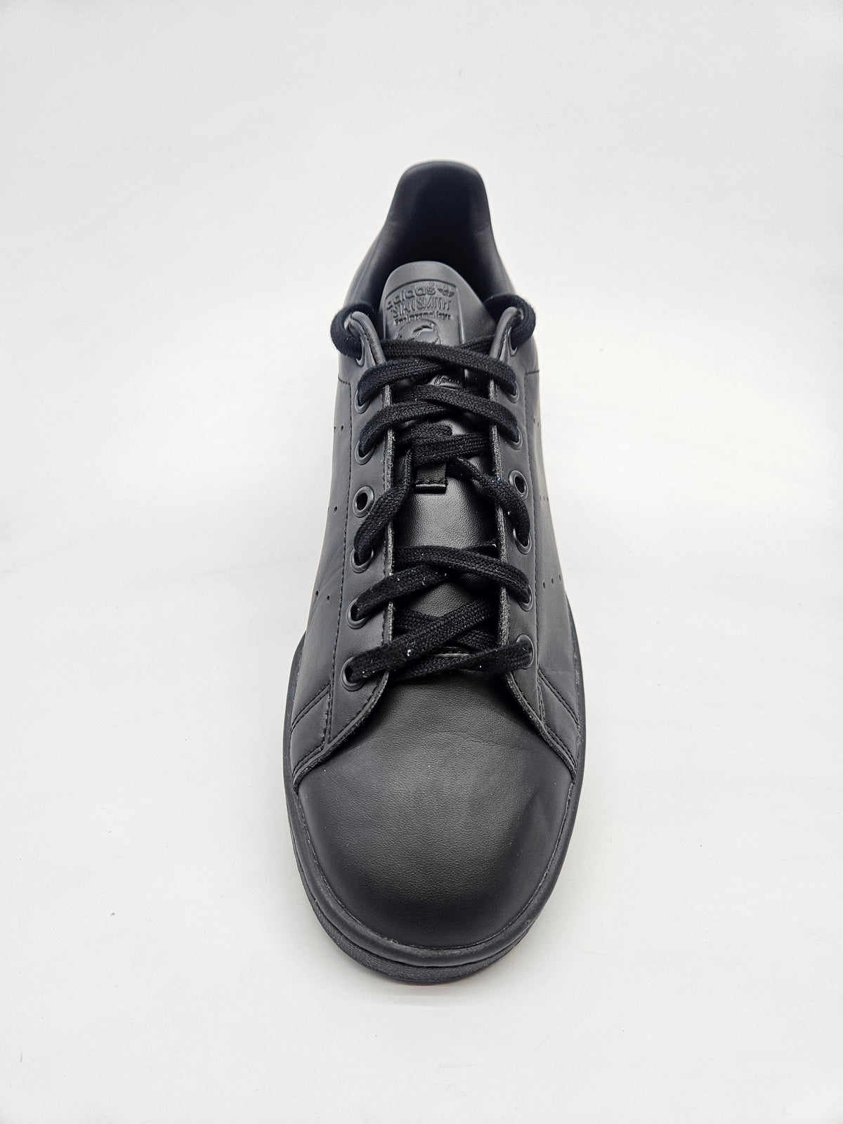 ADIDAS NOVI ORIGINAL PATIKI BR 44