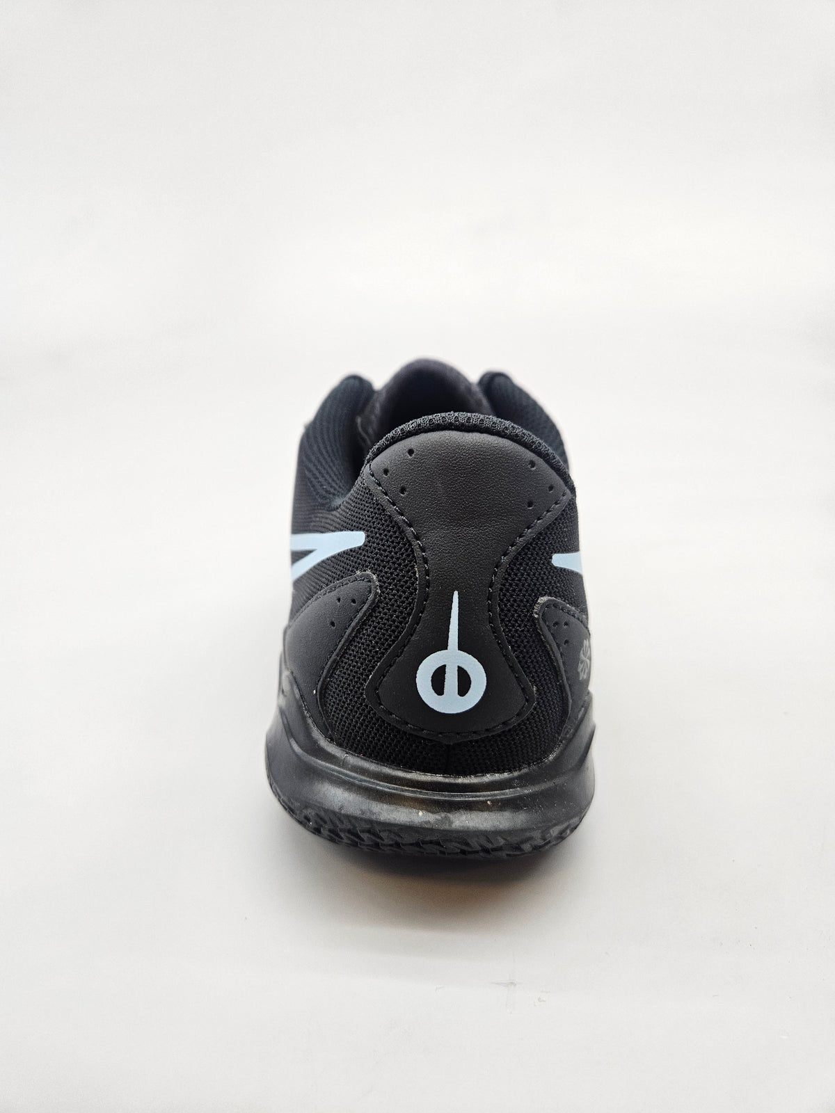NIKE ORIGINAL PATIKI ZA FUDBAL BR 40.5