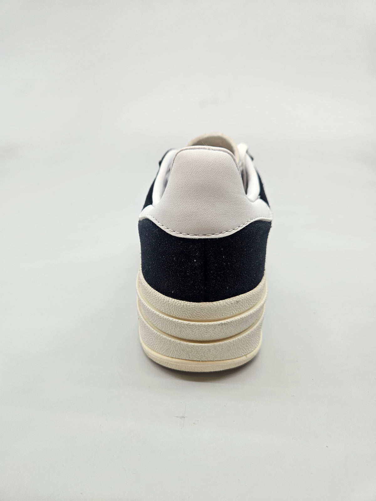 ADIDAS NOVI ORIGINAL PATIKI BR 37