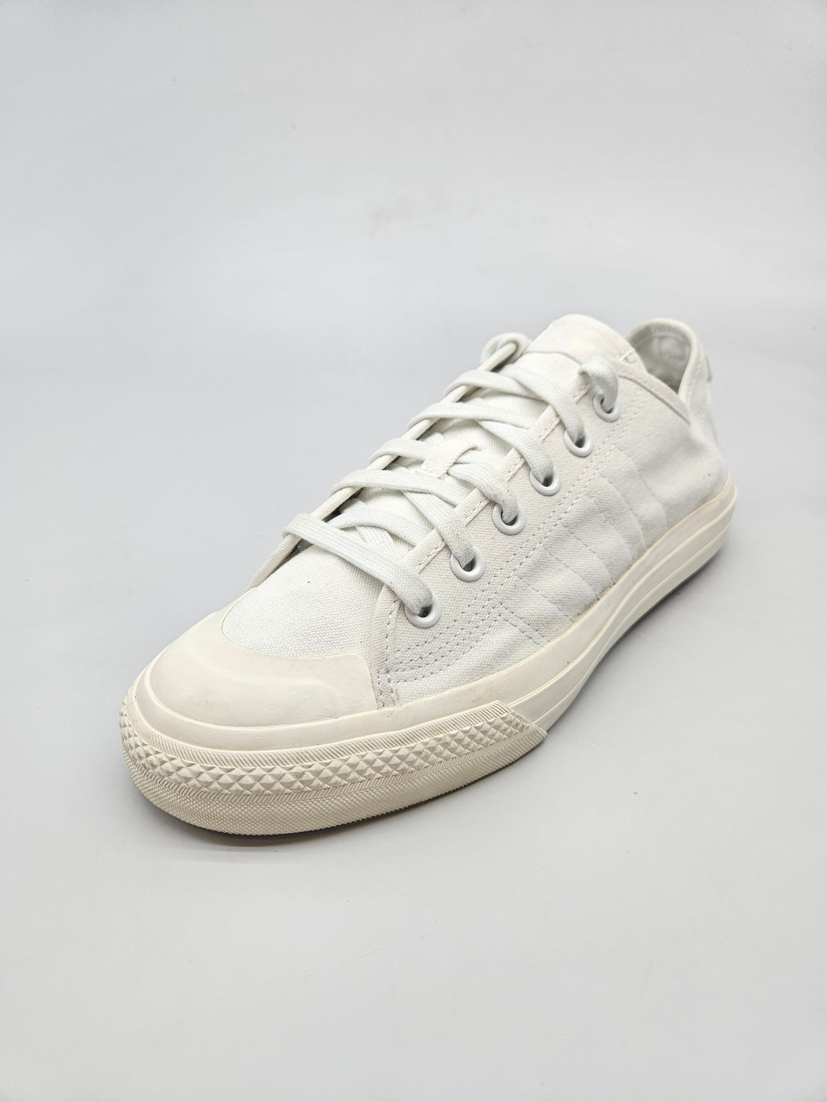 ADIDAS NOVI ORIGINAL PATIKI BR 42