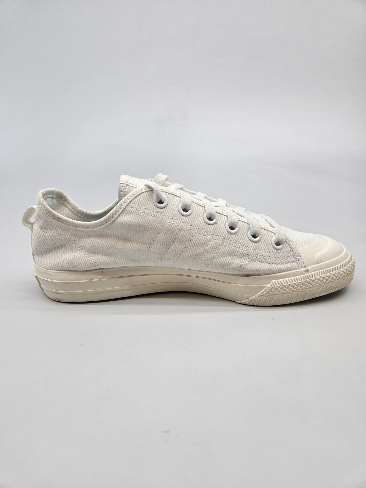 ADIDAS NOVI ORIGINAL PATIKI BR 42
