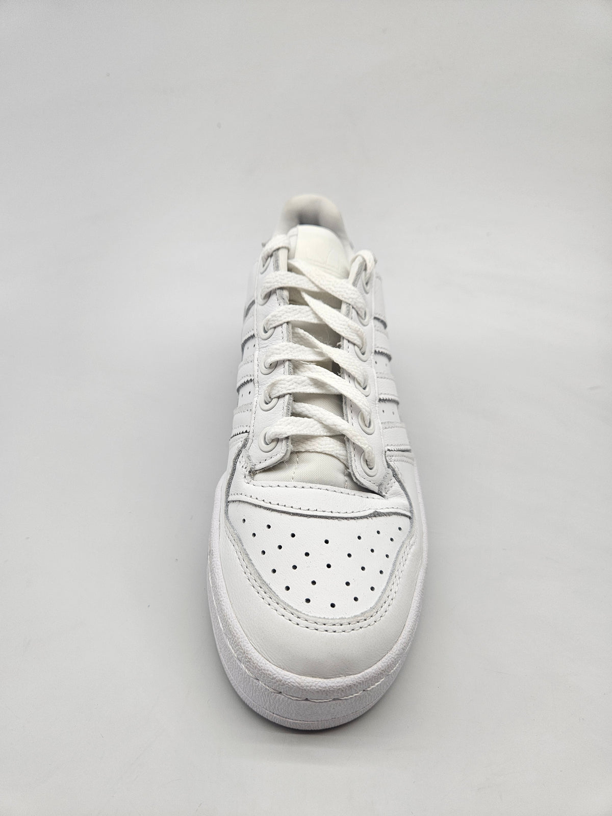 ADIDAS NOVI ORIGINAL PATIKI BR 36