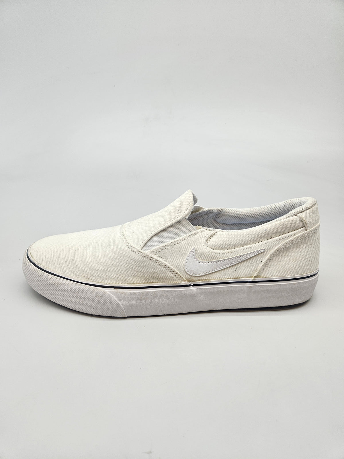 NIKE NOVI ORIGINAL PATIKI BR 43