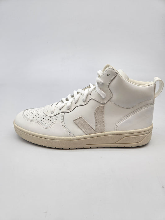 VEJA NOVI ORIGINAL PATIKI BR 43