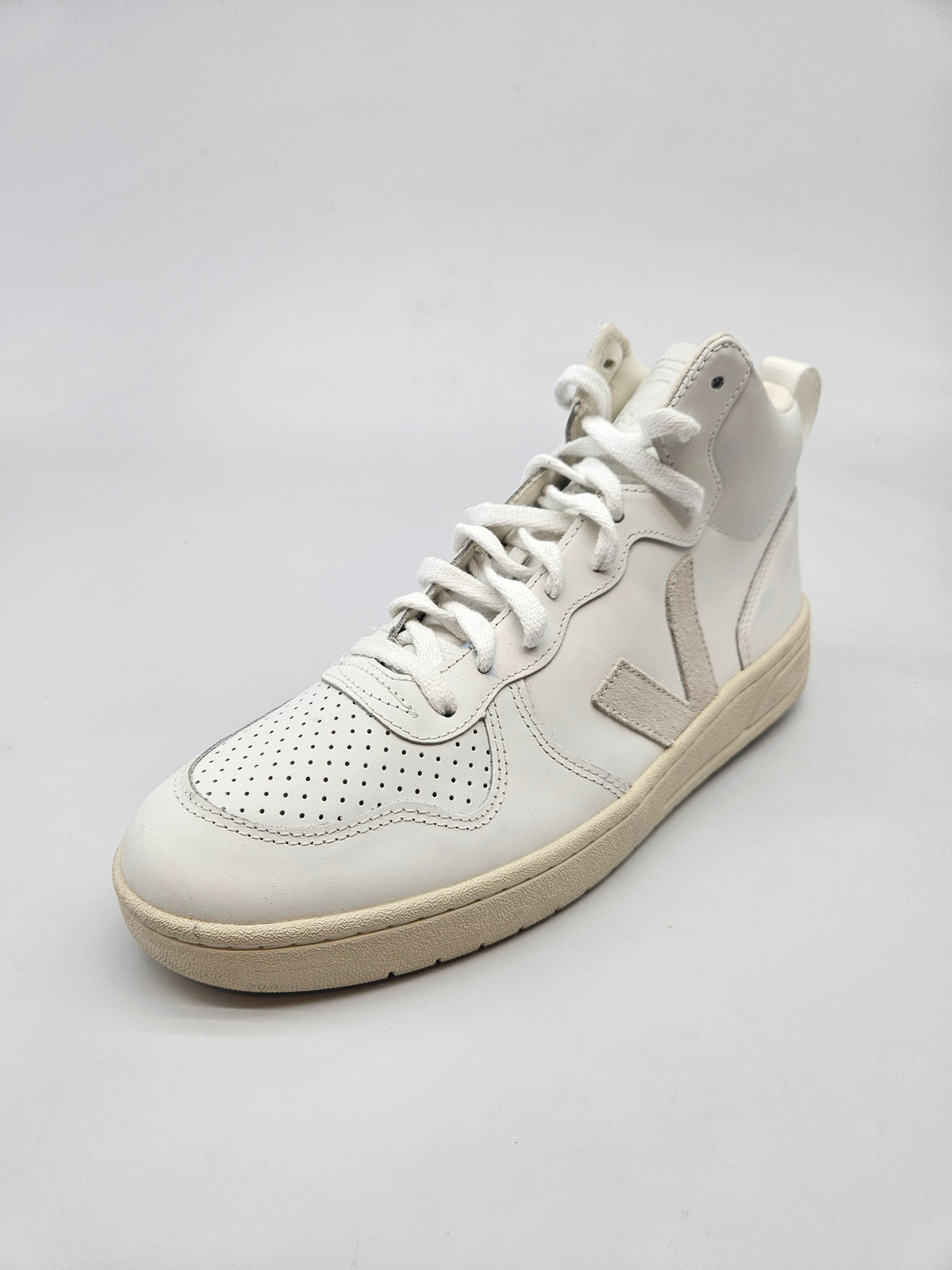 VEJA NOVI ORIGINAL PATIKI BR 43