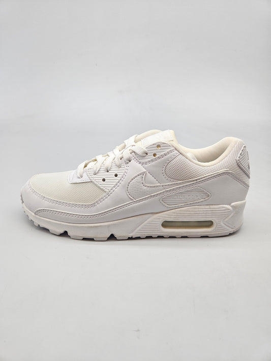 NIKE AIRMAX NOVI ORIGINAL PATIKI BR 40