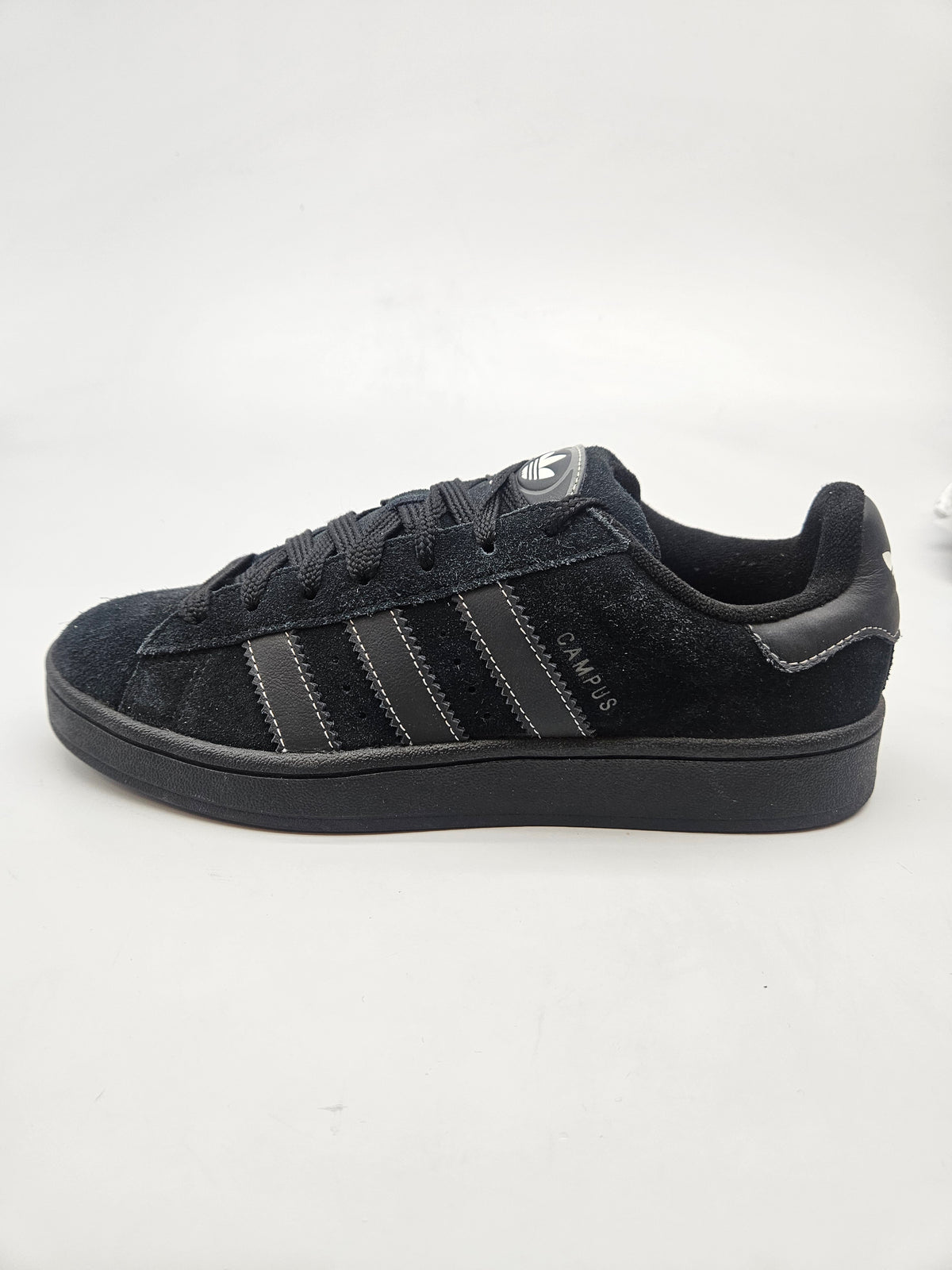ADIDAS NOVI ORIGINAL PATIKI BR 42