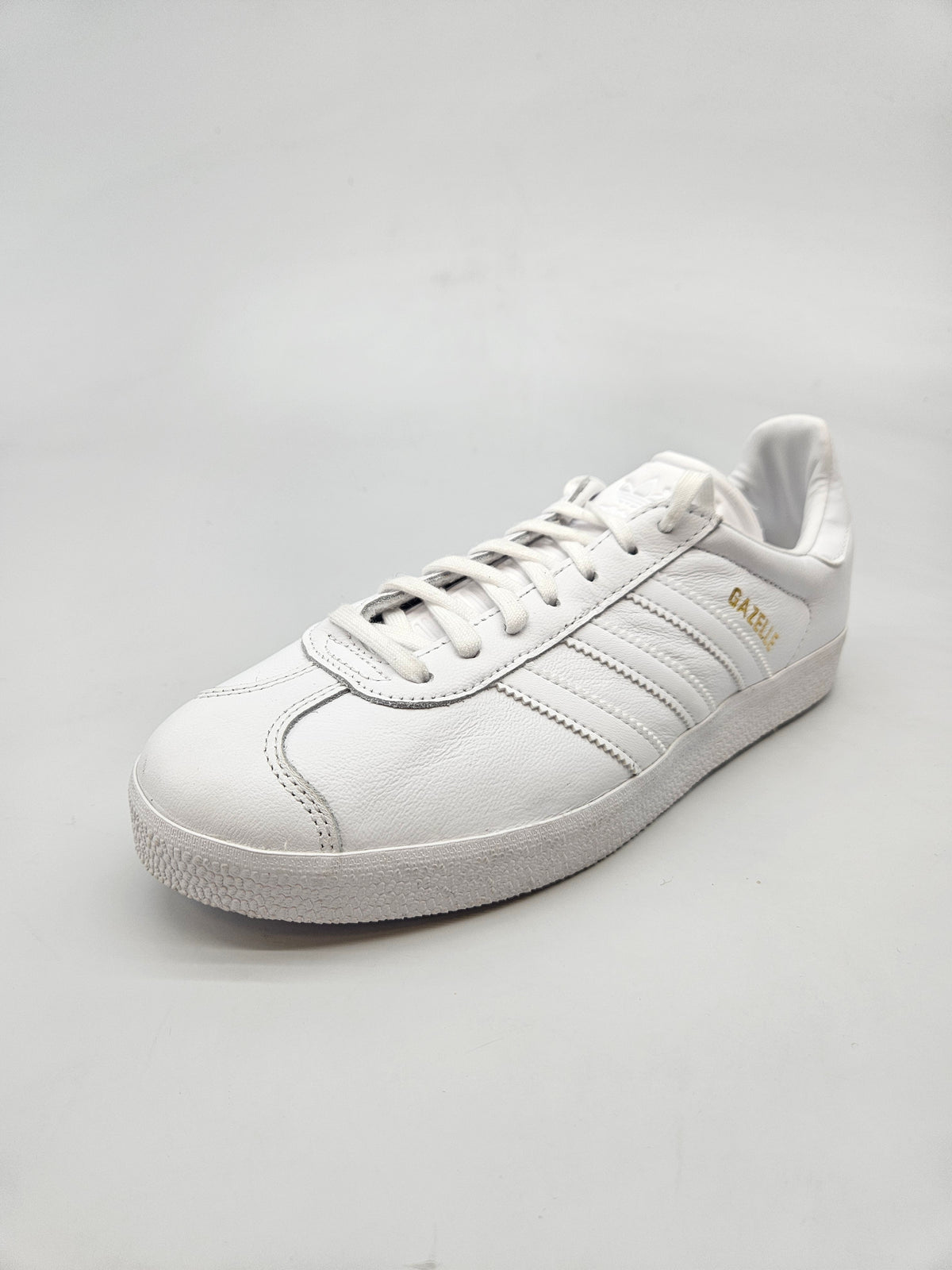 ADIDAS NOVI ORIGINAL PATIKI BR 38