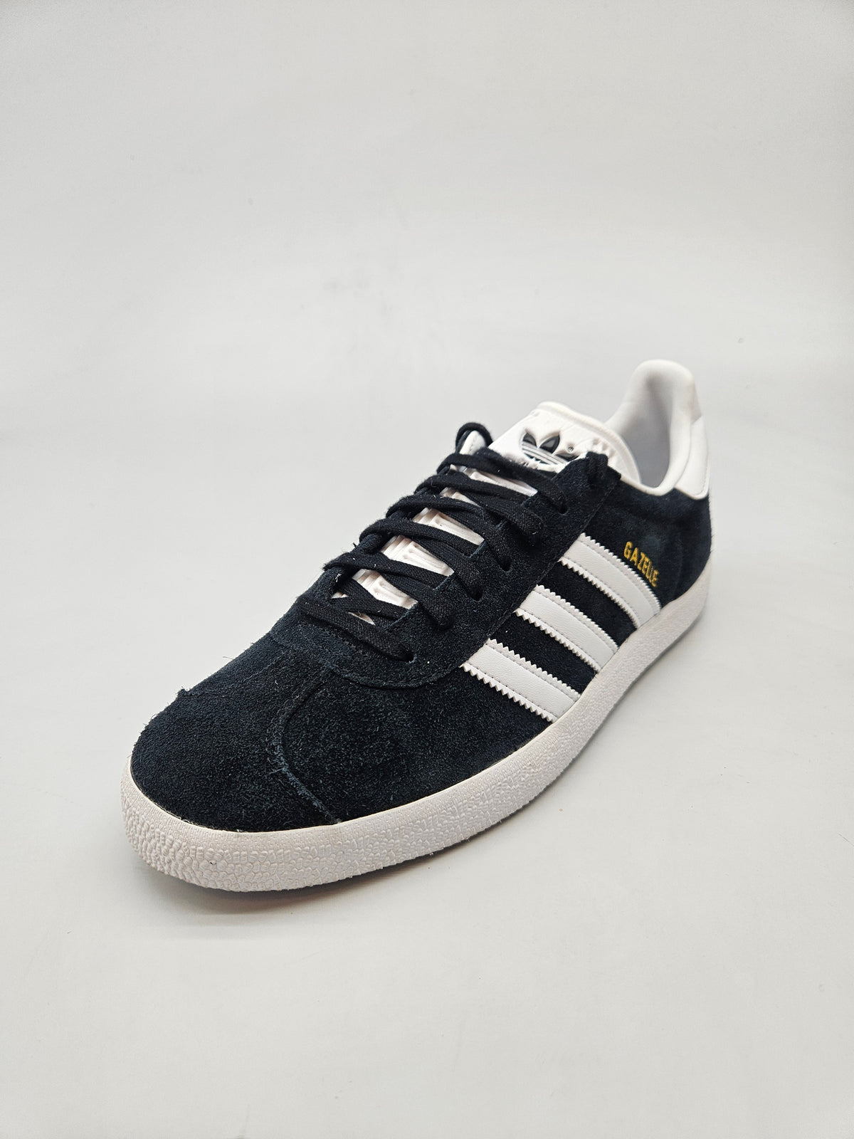 ADIDAS NOVI ORIGINAL PATIKI BR 42