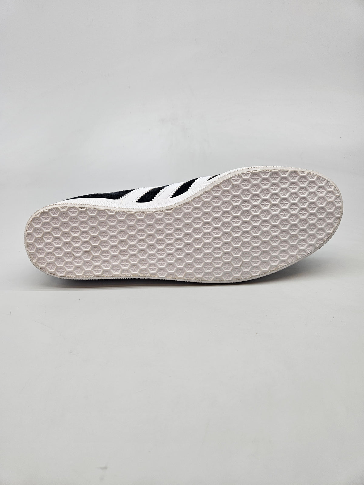 ADIDAS NOVI ORIGINAL PATIKI BR 42