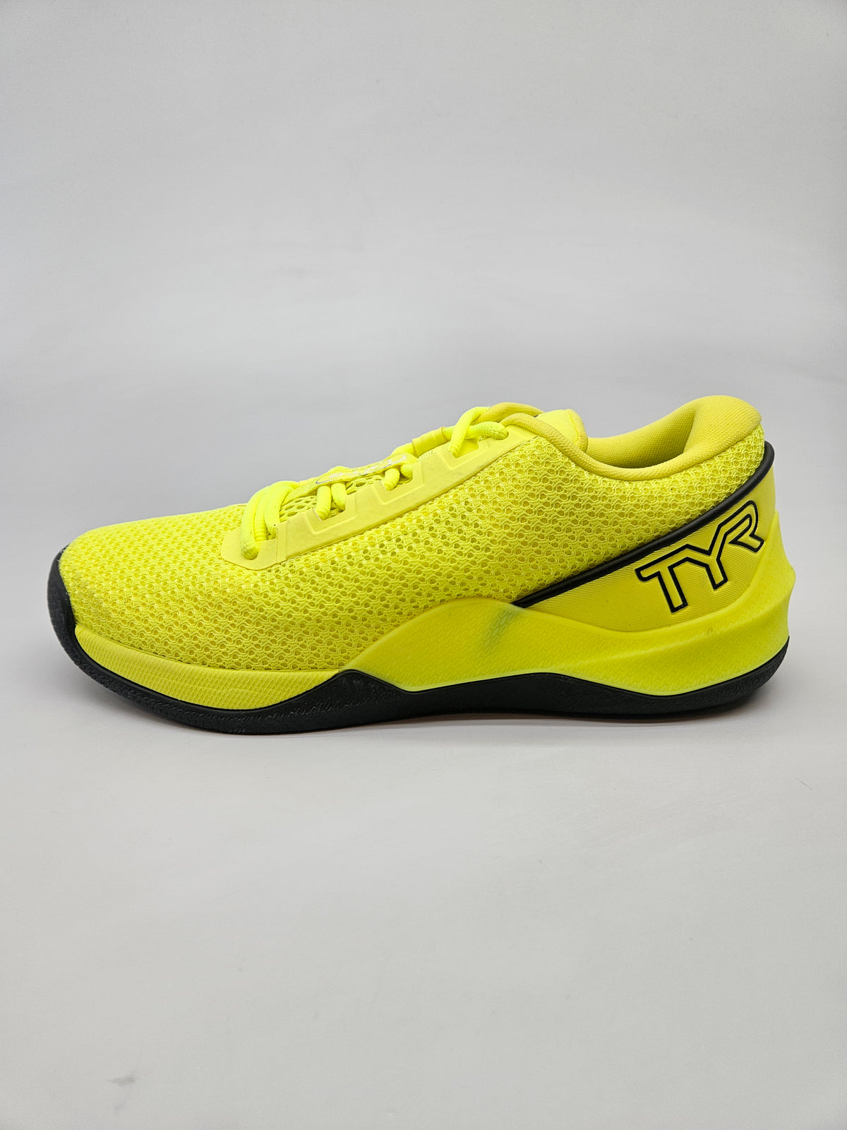 TYR NOVI ORIGINAL PATIKI BR 37.5
