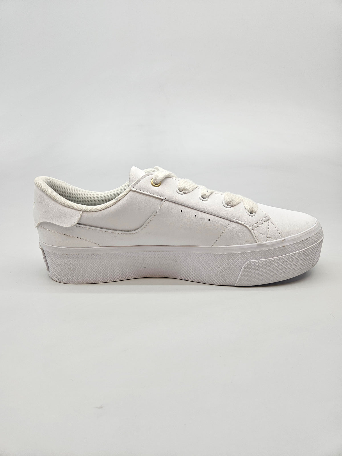 LACOSTE NOVI ORIGINAL PATIKI BR 40