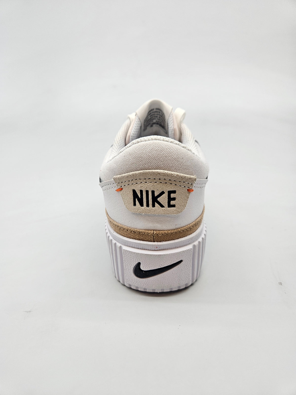 NIKE NOVI ORIGINAL PATIKI BR 39