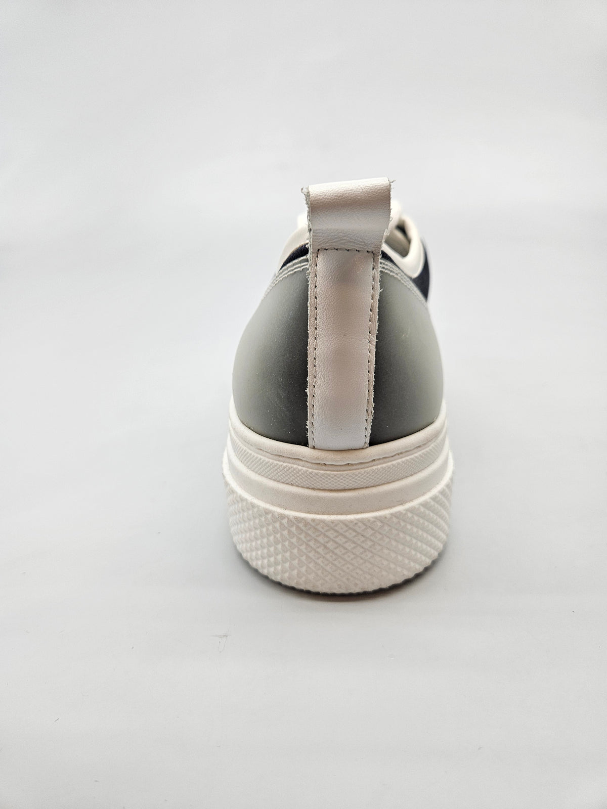 POLLINI NOVI ORIGINAL PATIKI BR 39