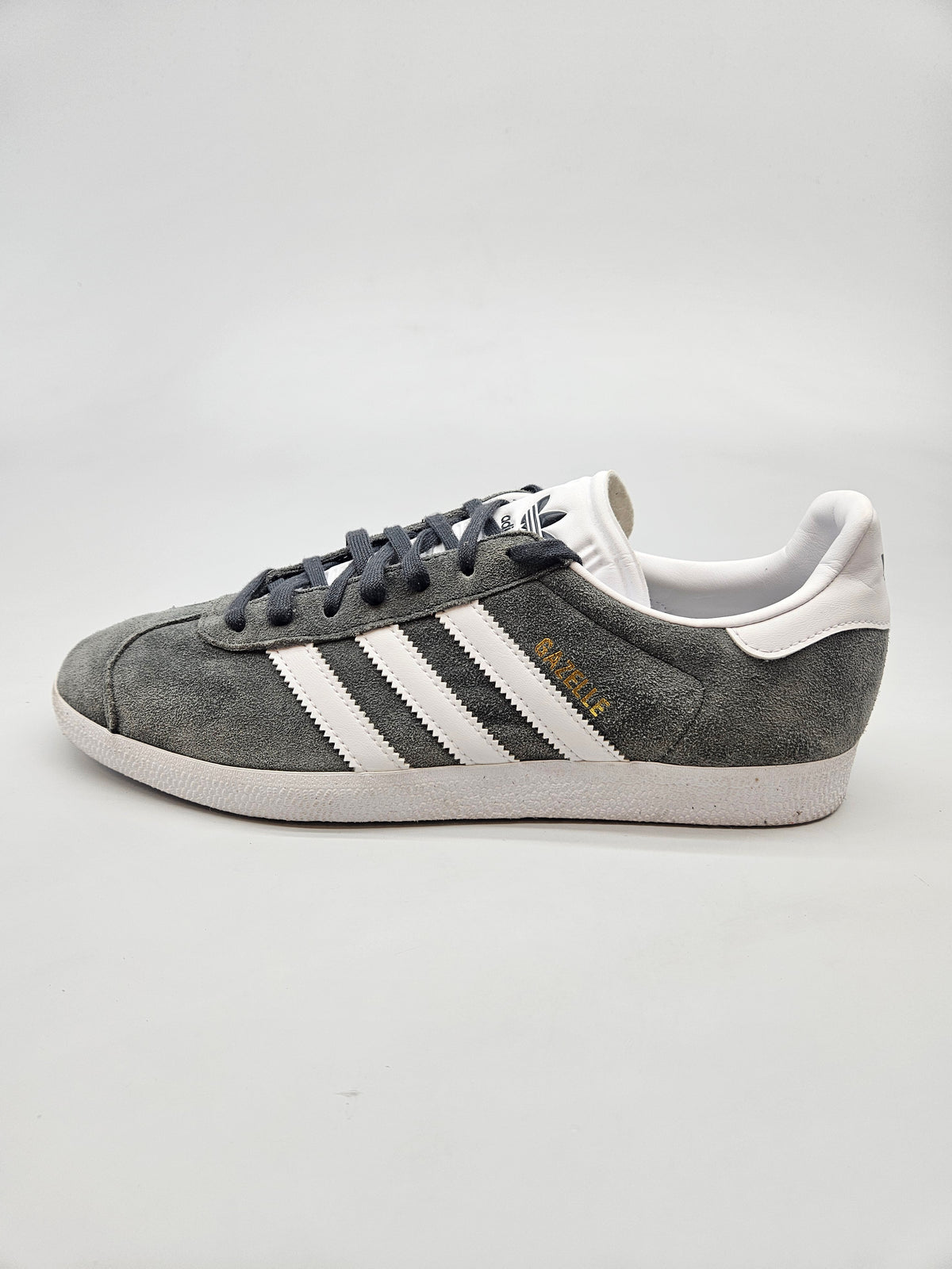 ADIDAS NOVI ORIGINAL PATIKI BR 43