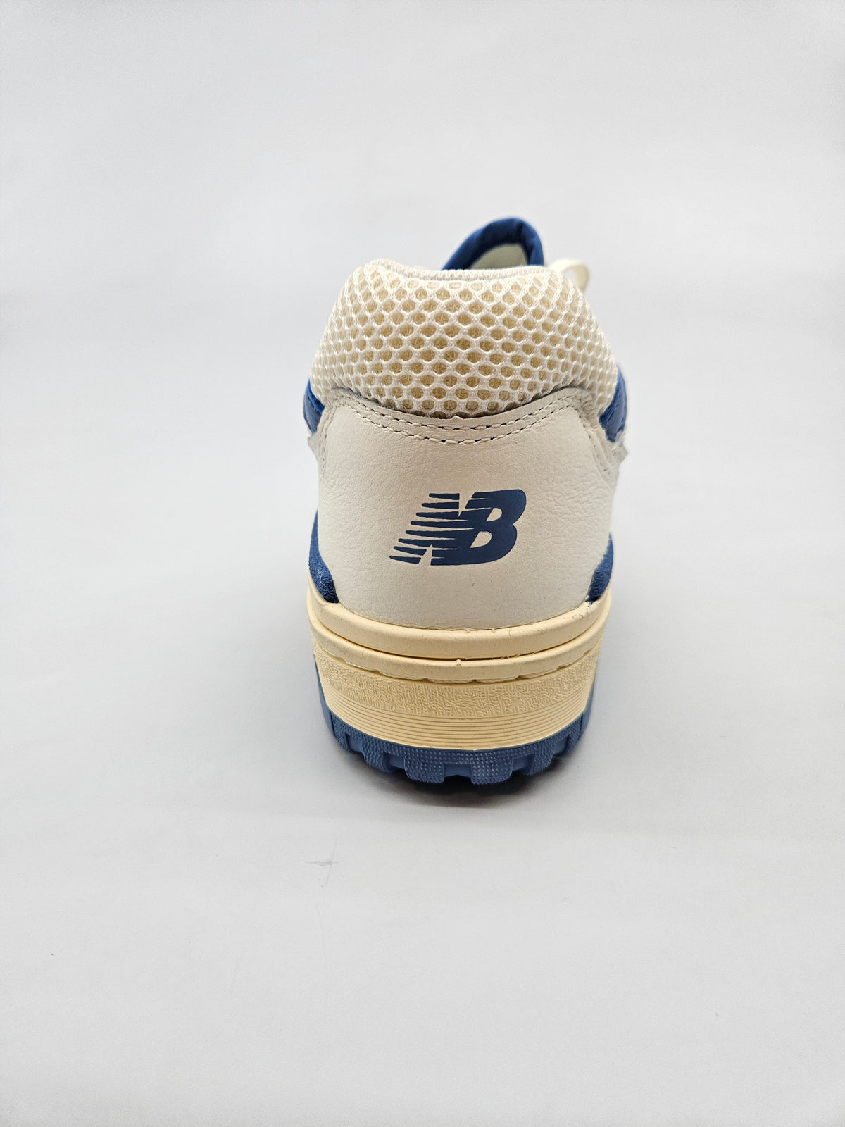 NEW BALANCE NOVI ORIGINAL PATIKI BR 41.5