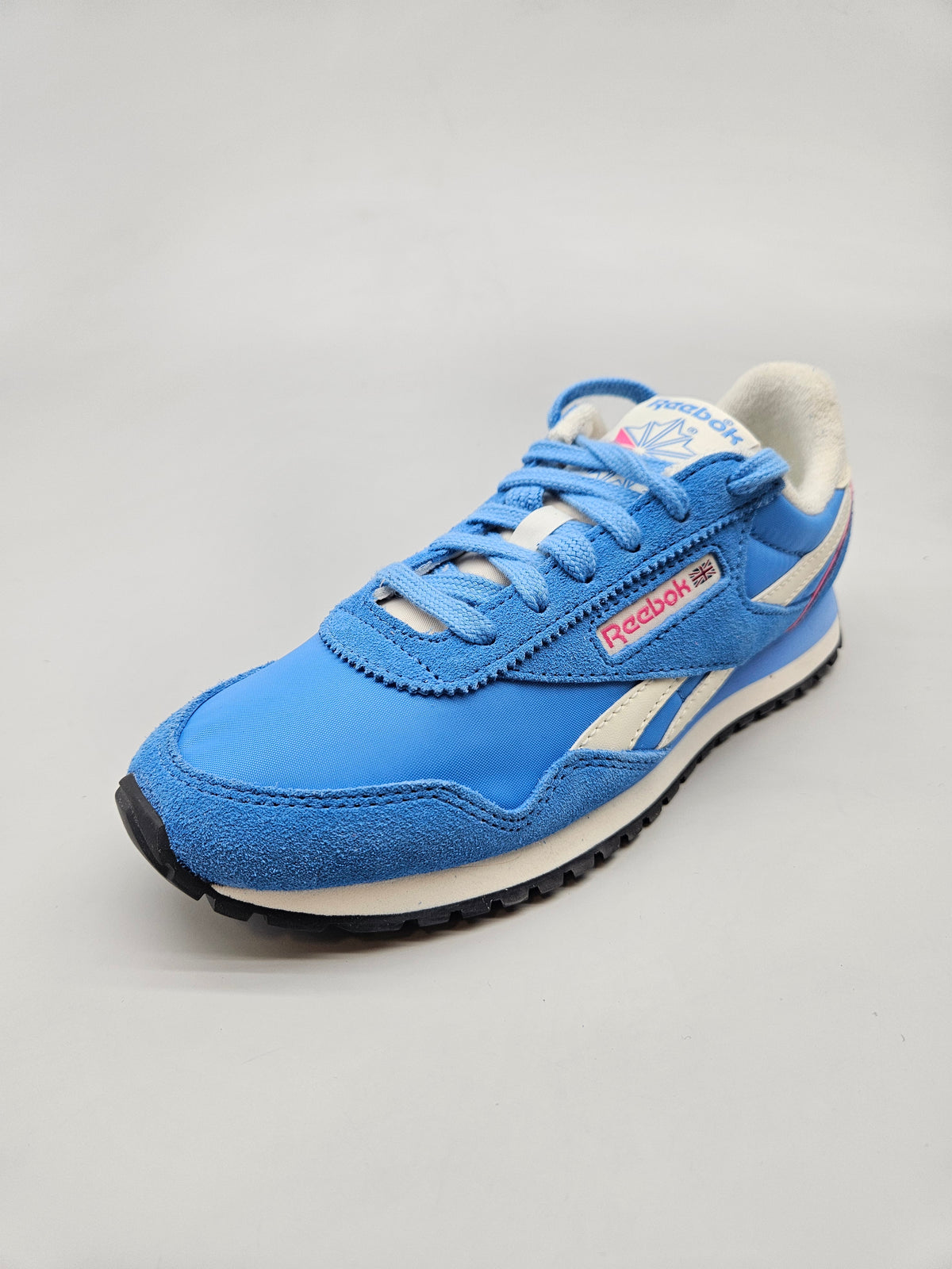 REEBOK NOVI ORIGINAL PATIKI BR 37