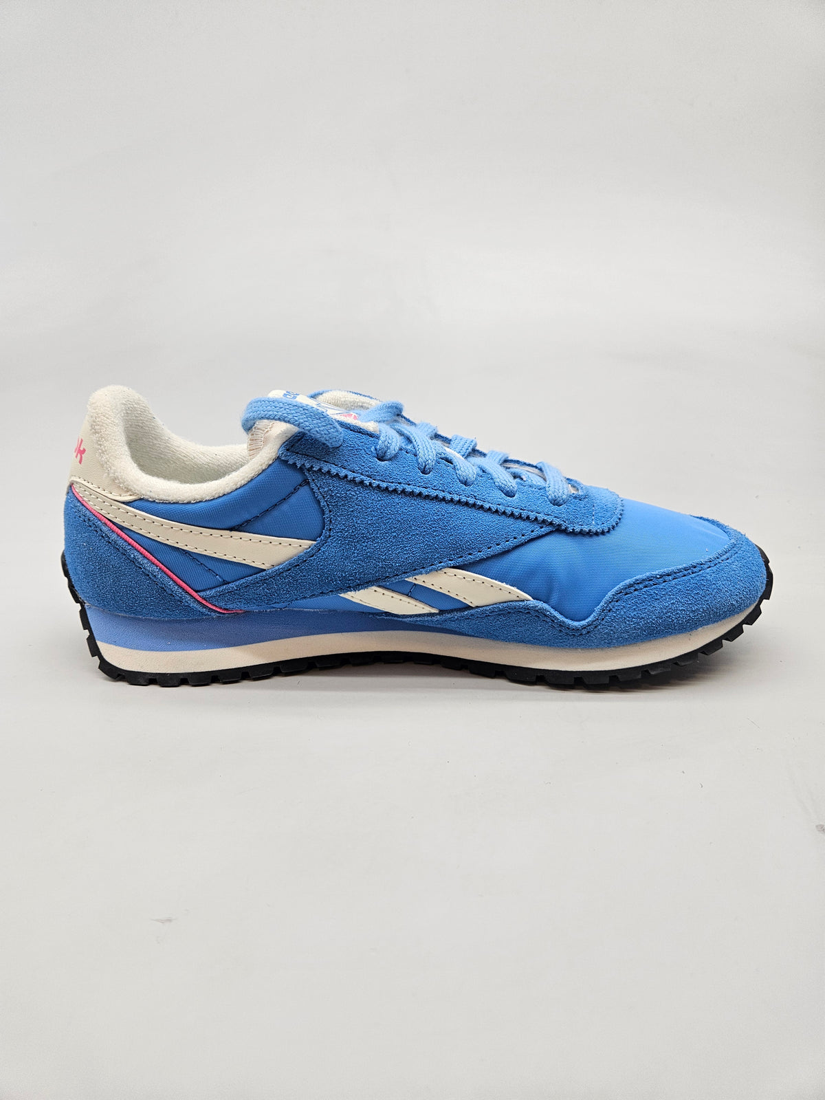 REEBOK NOVI ORIGINAL PATIKI BR 37