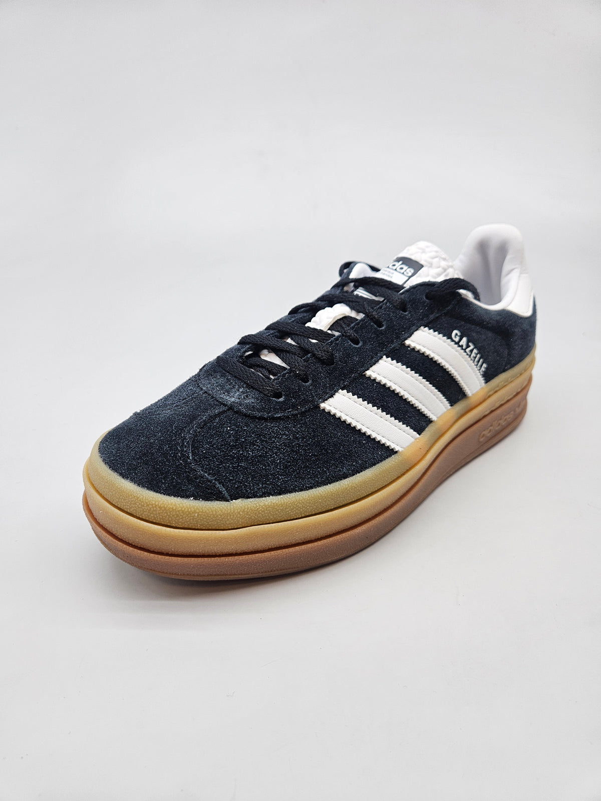 ADIDAS NOVI ORIGINAL PATIKI BR 39