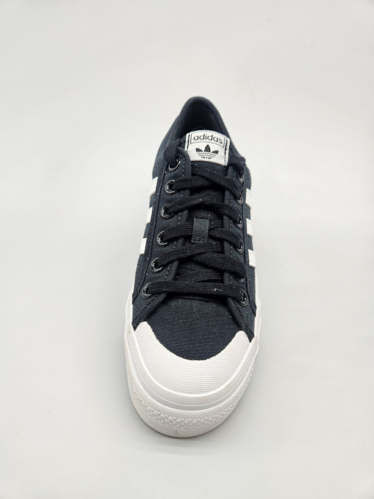 ADIDAS NOVI ORIGINAL PATIKI BR 38