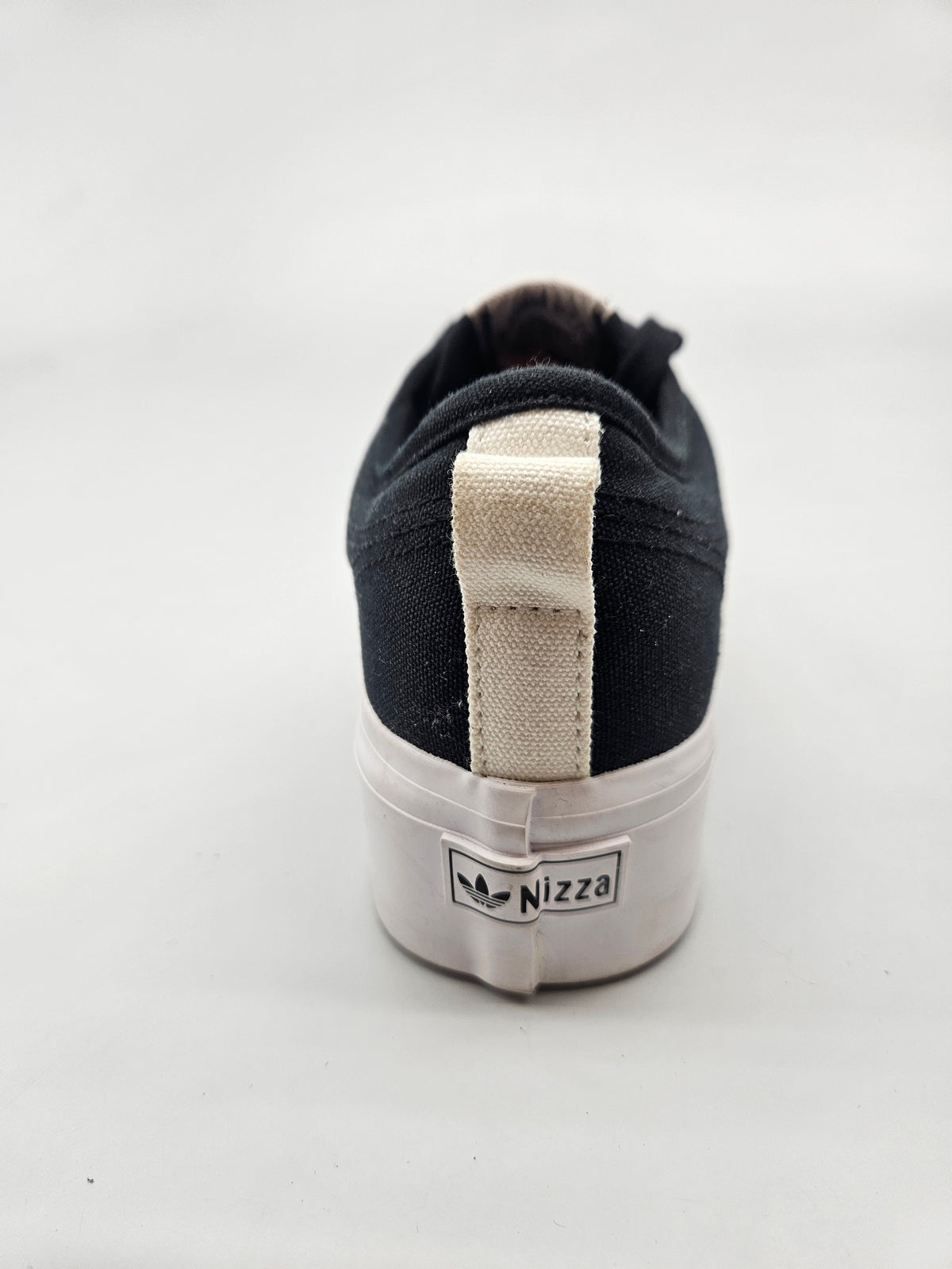 ADIDAS NOVI ORIGINAL PATIKI BR 38