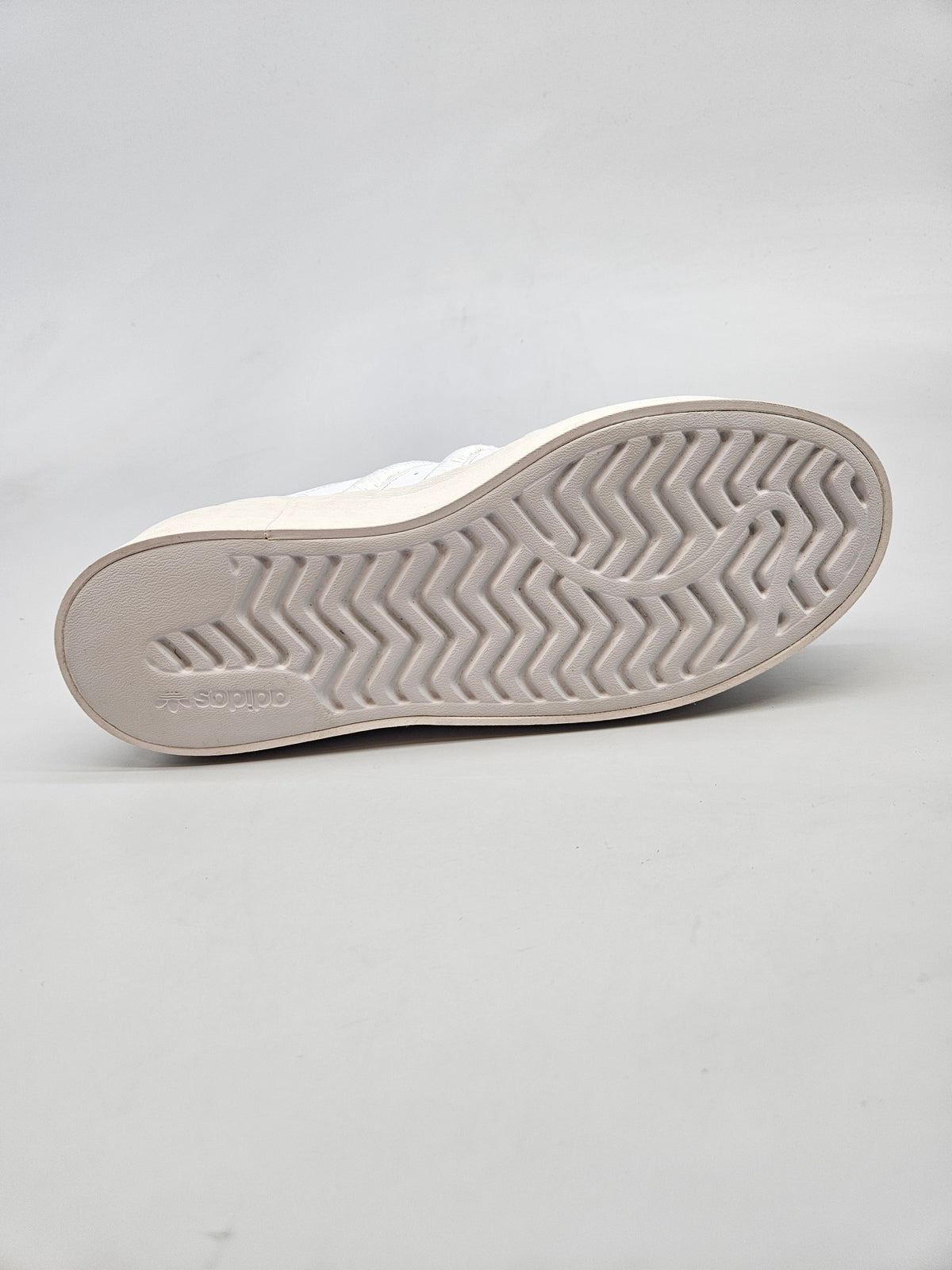 ADIDAS NOVI ORIGINAL PATIKI BR 40