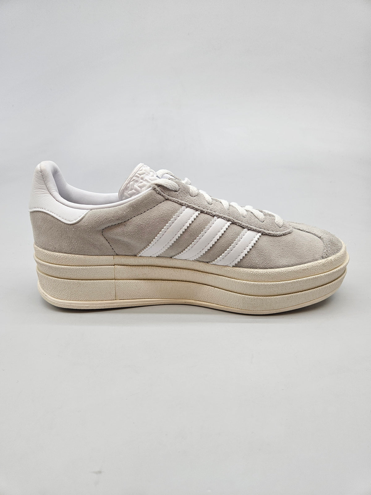 ADIDAS NOVI ORIGINAL PATIKI BR 37
