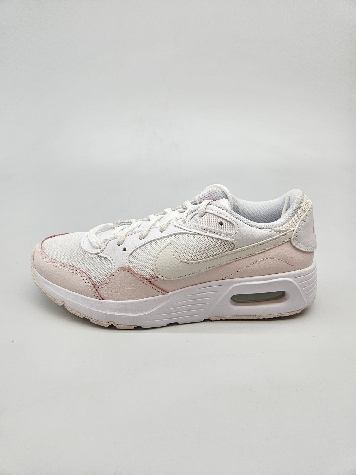NIKE AIRMAX NOVI ORIGINAL PATIKI BR 38