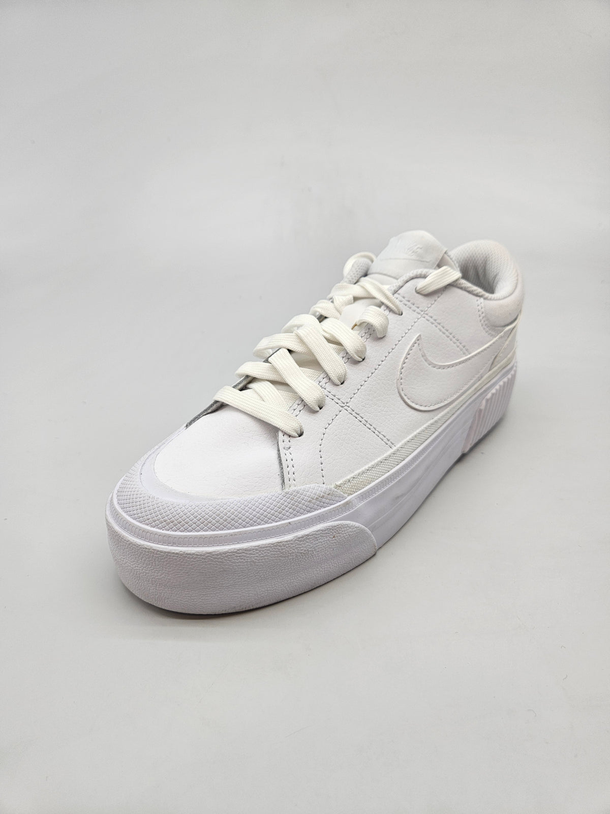 NIKE NOVI ORIGINAL PATIKI BR 38