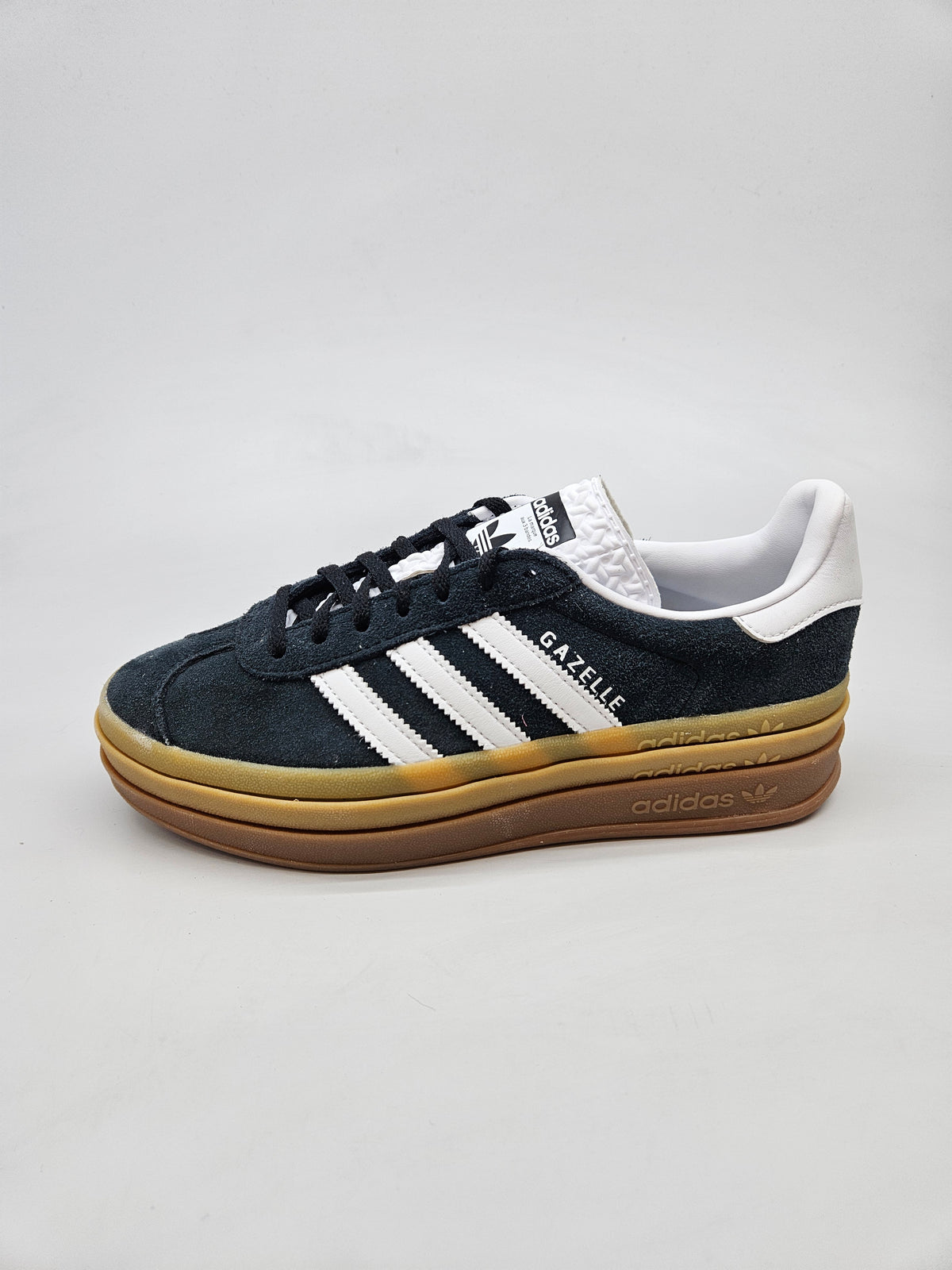ADIDAS NOVI ORIGINAL PATIKI BR 39