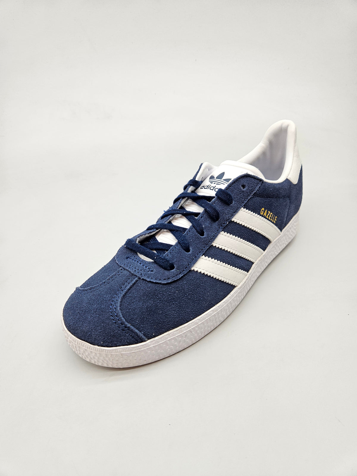 ADIDAS NOVI ORIGINAL PATIKI BR 37