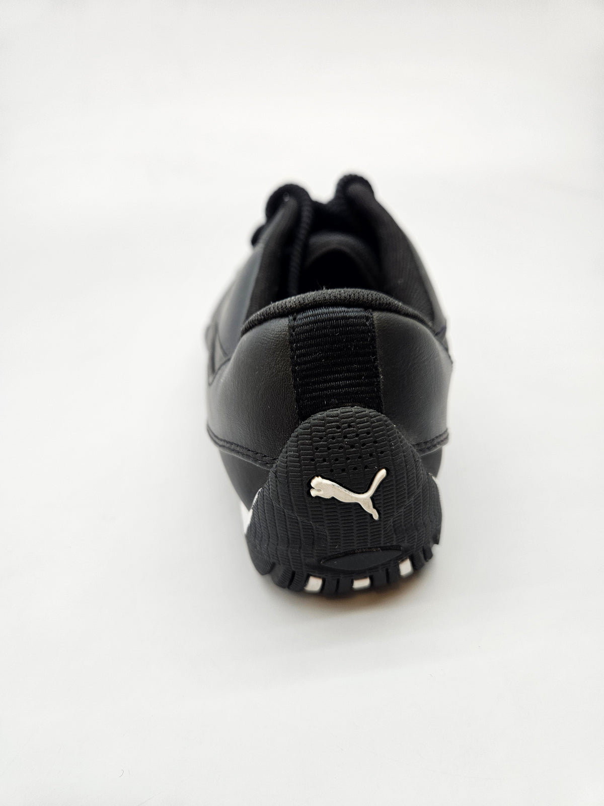 PUMA NOVI ORIGINAL PATIKI BR 44