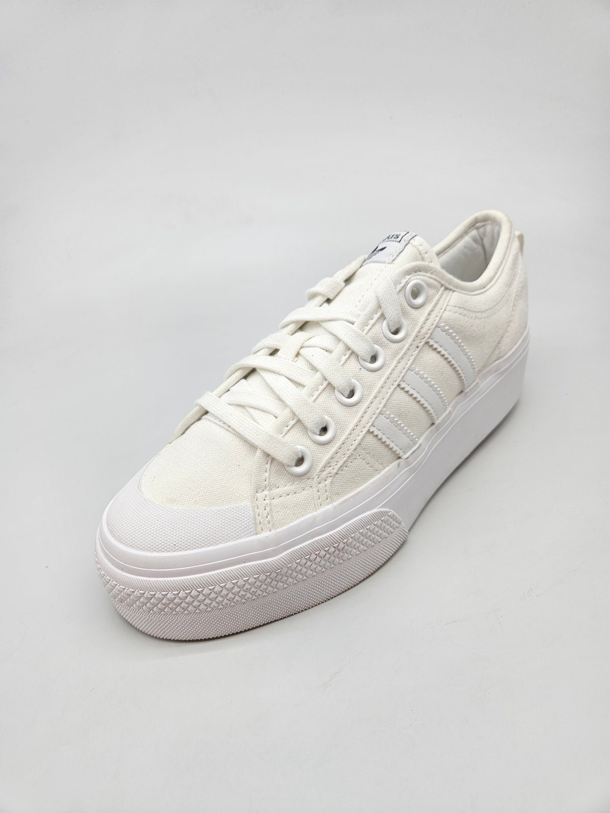 ADIDAS NOVI ORIGINAL PATIKI BR 39